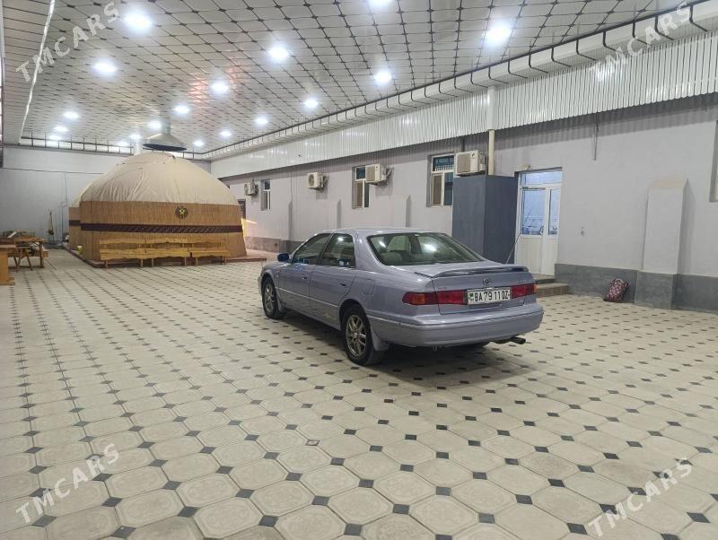 Toyota Camry 1999 - 175 000 TMT - Губадаг - img 4