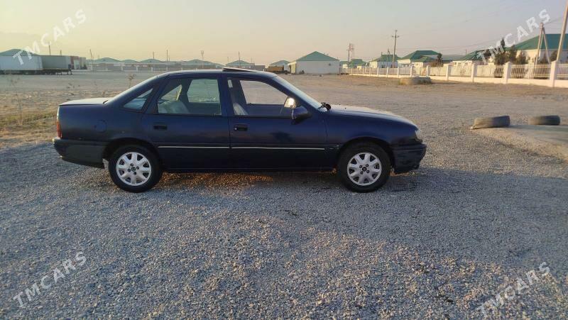 Opel Vectra 1992 - 30 000 TMT - Bäherden - img 2