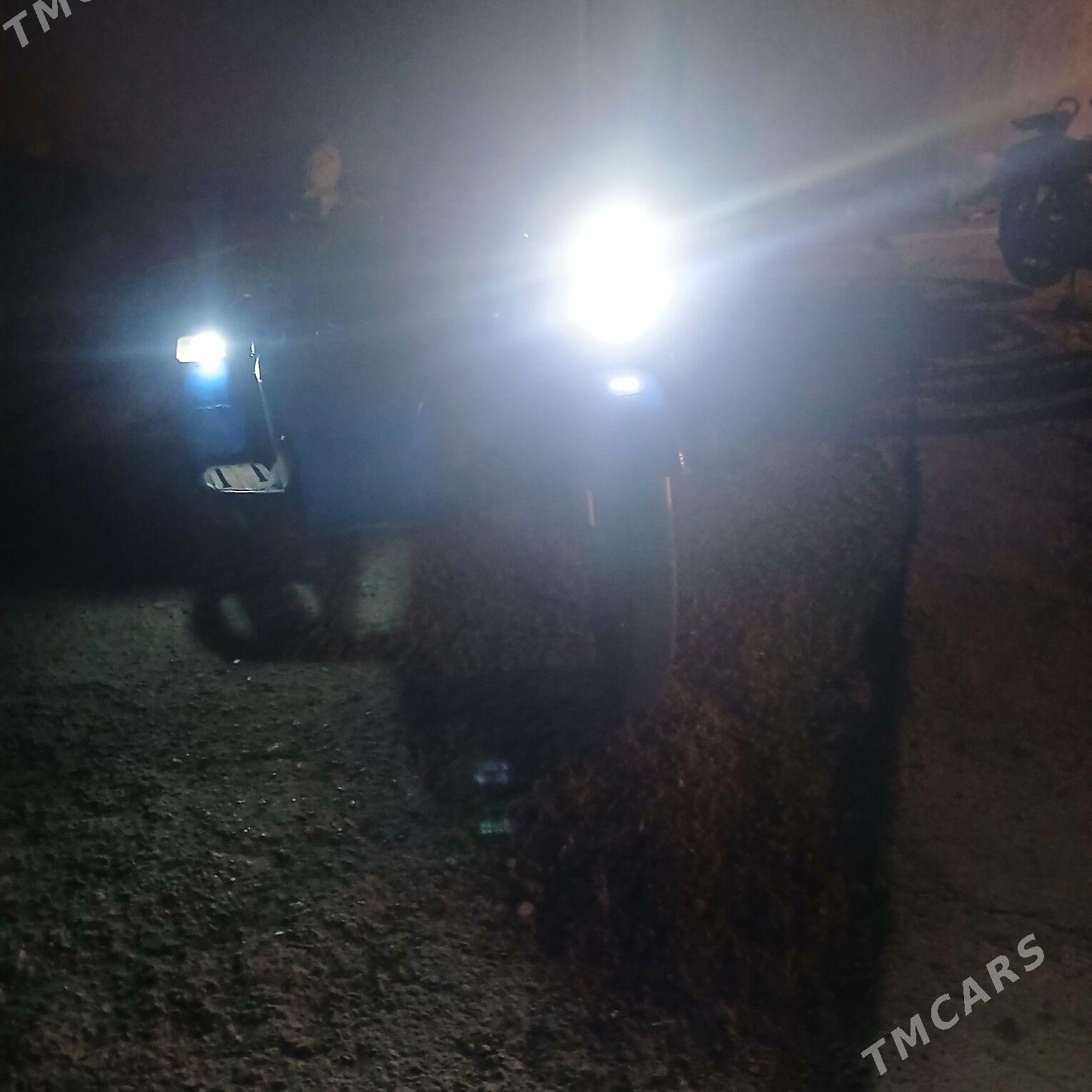 Ural 4320 1981 - 5 000 TMT - Bäherden - img 3