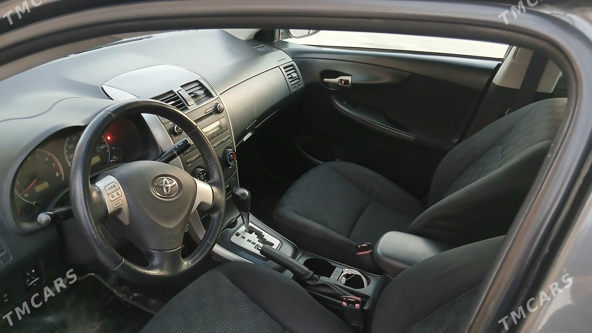 Toyota Corolla 2010 - 135 000 TMT - Туркменабат - img 7