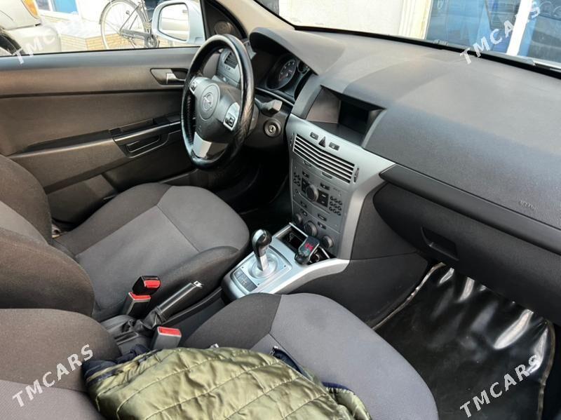 Opel Astra 2013 - 130 000 TMT - Aşgabat - img 2