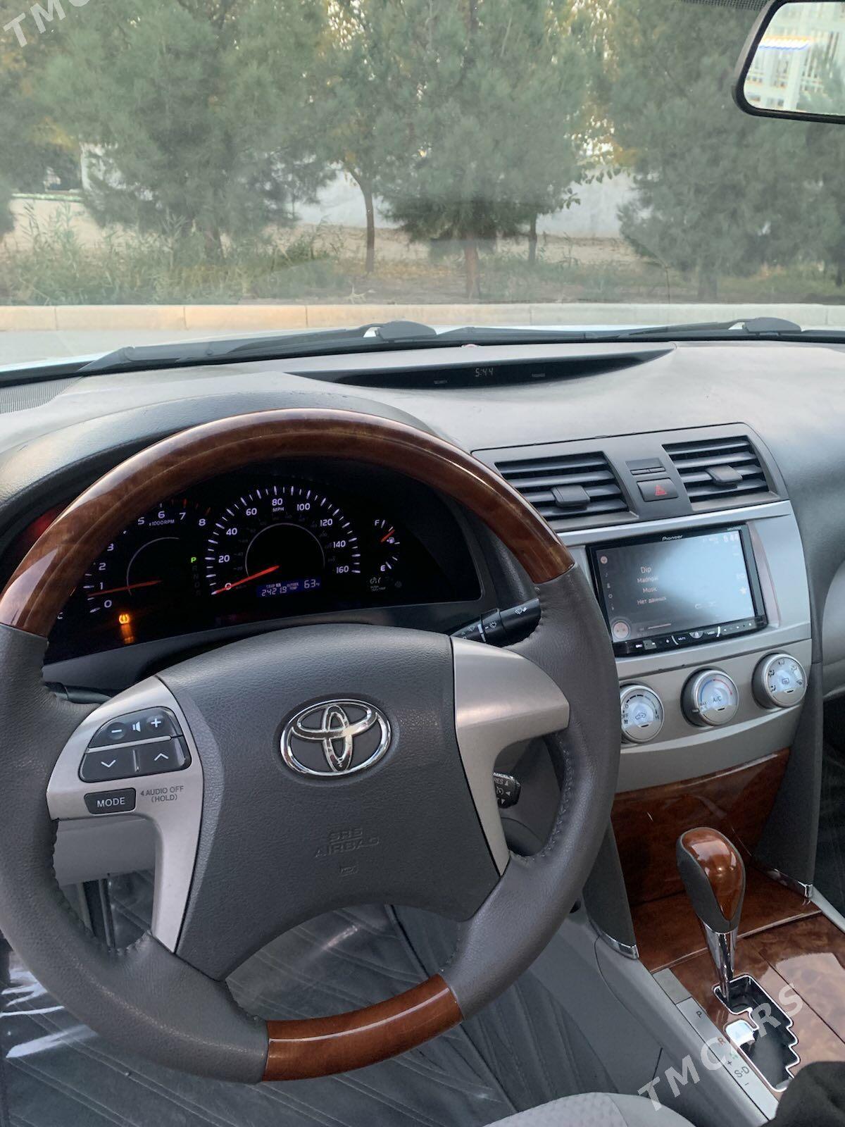 Toyota Camry 2010 - 235 000 TMT - Ашхабад - img 9