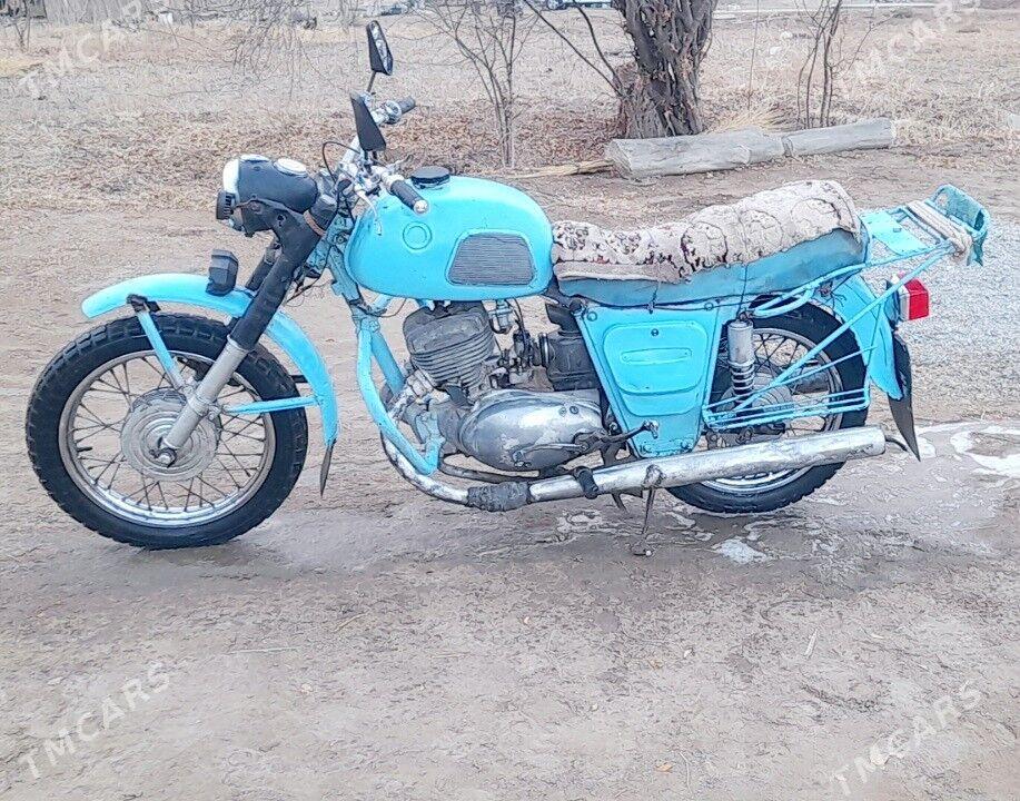 Iž Planeta 2005 - 7 000 TMT - Türkmenbaşy etr. - img 2