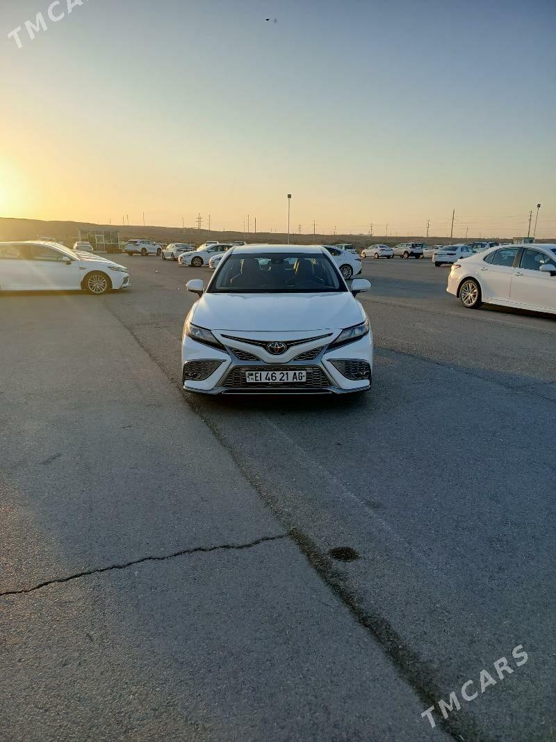 Toyota Camry 2022 - 345 000 TMT - Aşgabat - img 2