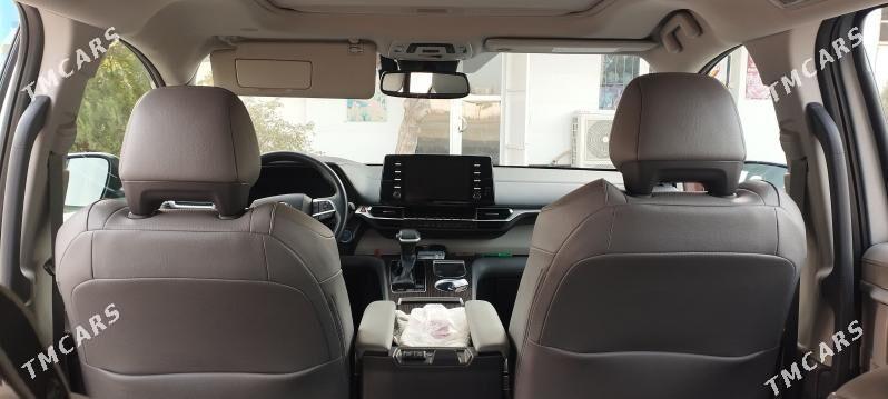 Toyota Sienna 2021 - 500 000 TMT - Теджен - img 3