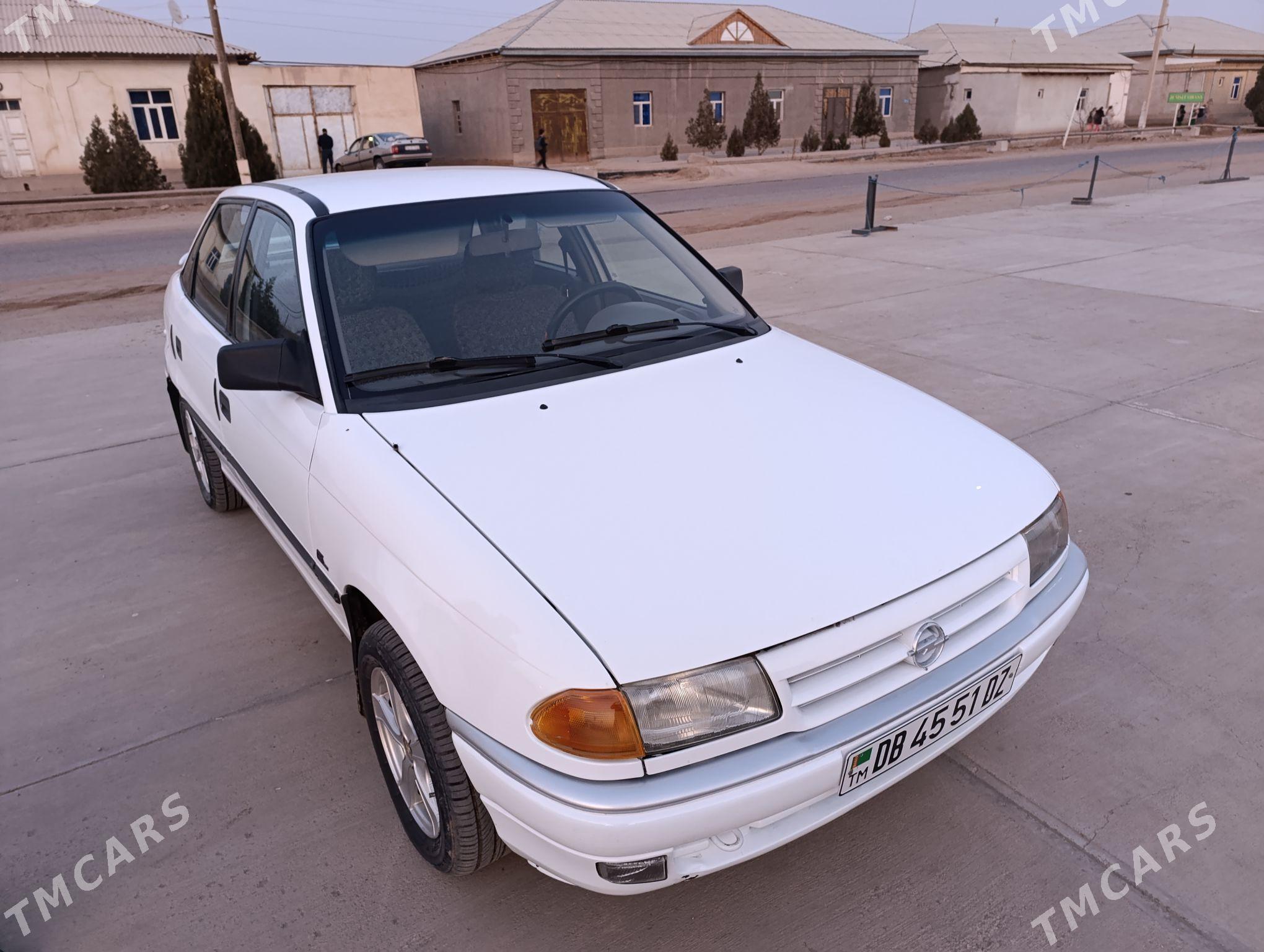 Opel Astra 1992 - 50 000 TMT - Şabat etr. - img 3