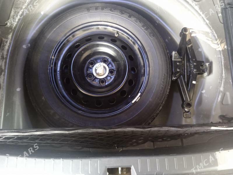 Toyota Corolla 2012 - 245 000 TMT - Гызыларбат - img 7