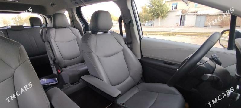 Toyota Sienna 2021 - 500 000 TMT - Теджен - img 5