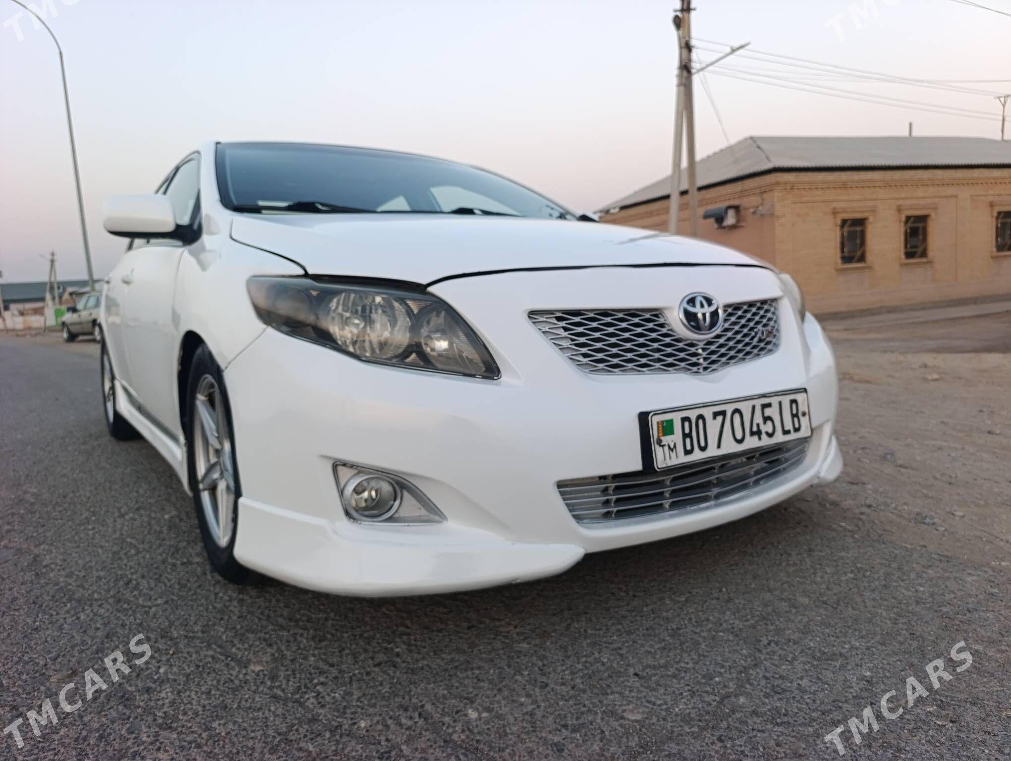 Toyota Corolla 2009 - 160 000 TMT - Фарап - img 1