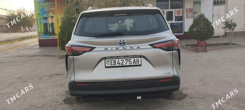 Toyota Sienna 2021 - 500 000 TMT - Теджен - img 7