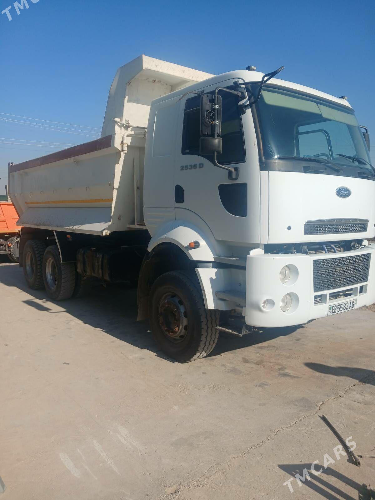 Ford Cargo 3536M 2013 - 600 000 TMT - Änew - img 4