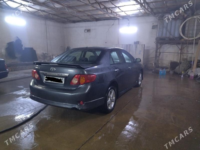 Toyota Corolla 2010 - 145 000 TMT - Дашогуз - img 4
