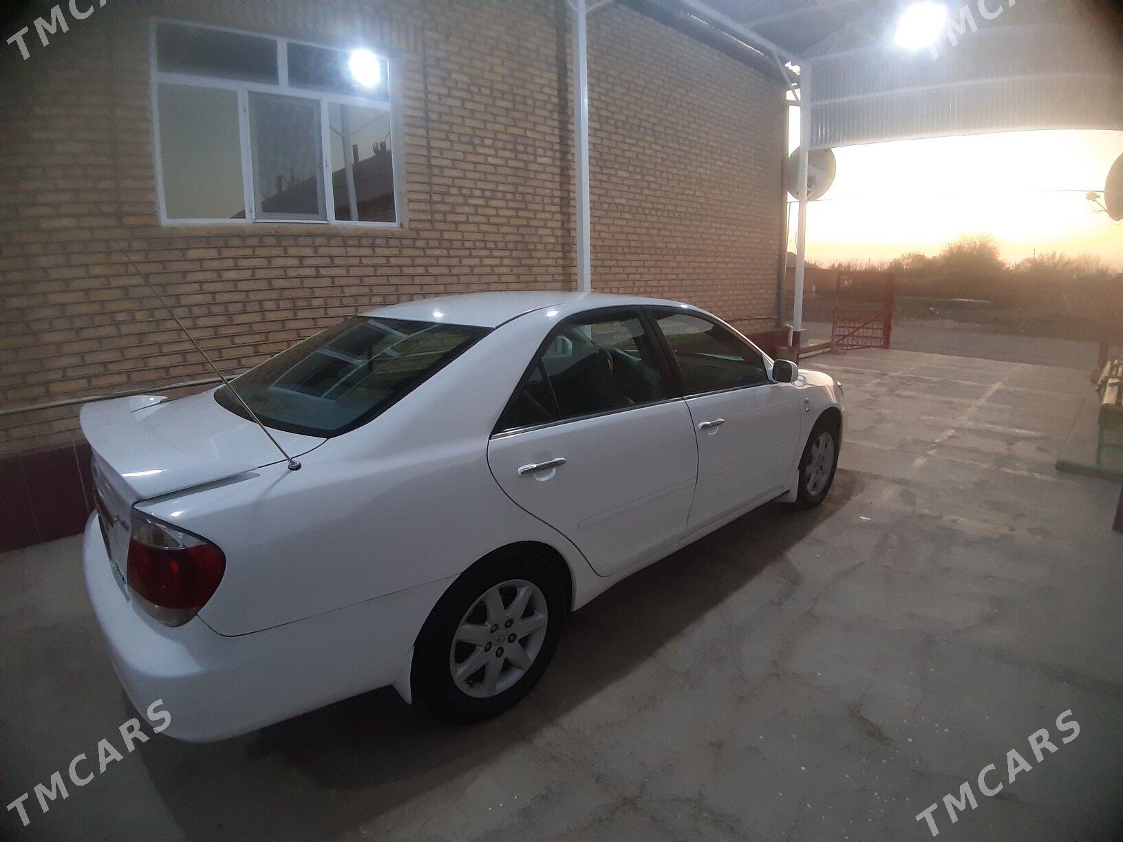 Toyota Camry 2004 - 168 000 TMT - Теджен - img 3