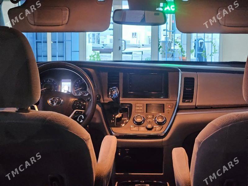 Toyota Sienna 2019 - 385 000 TMT - Теджен - img 8