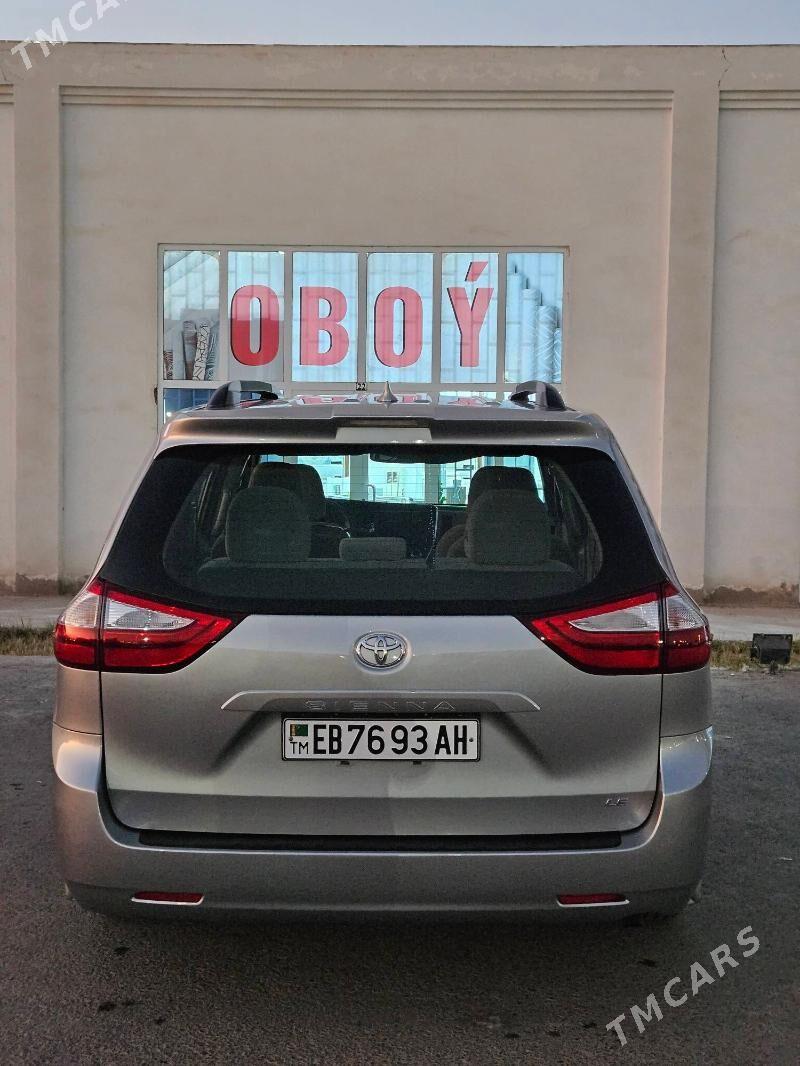 Toyota Sienna 2019 - 385 000 TMT - Теджен - img 5