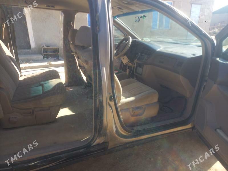 Toyota Sienna 1999 - 140 000 TMT - Этрек - img 4