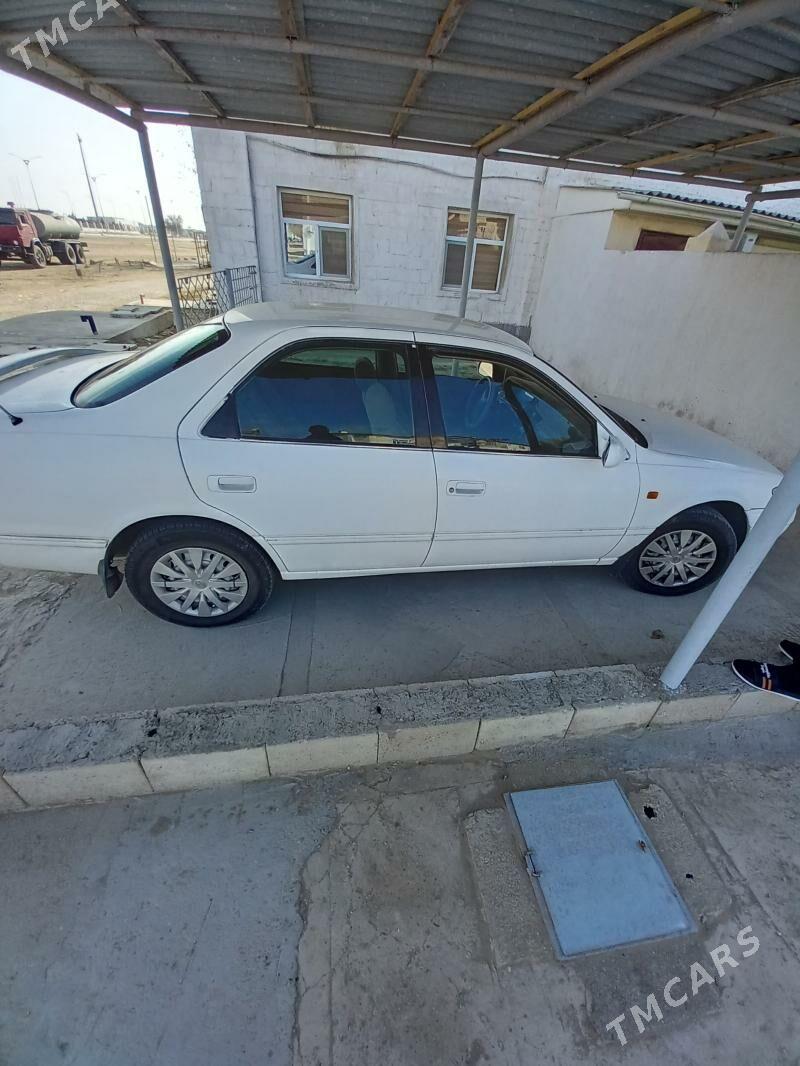 Toyota Camry 1997 - 110 000 TMT - Хазар - img 3