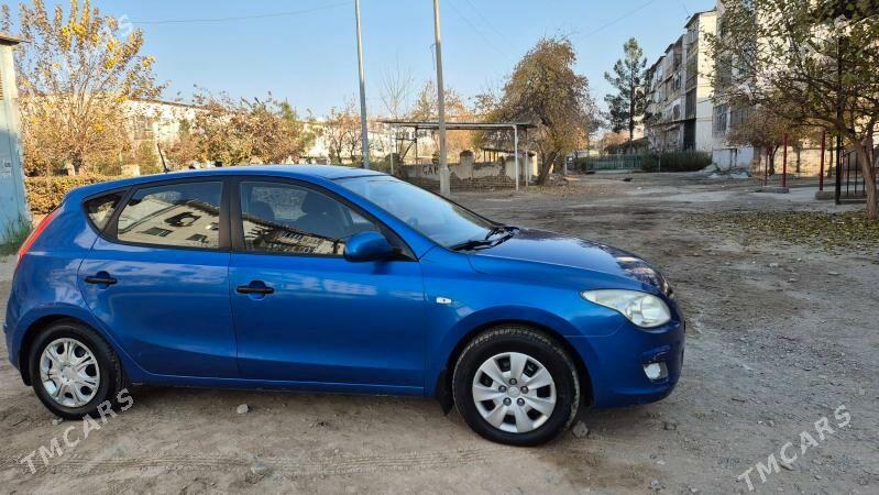 Hyundai I30 2010 - 140 000 TMT - Туркменабат - img 1