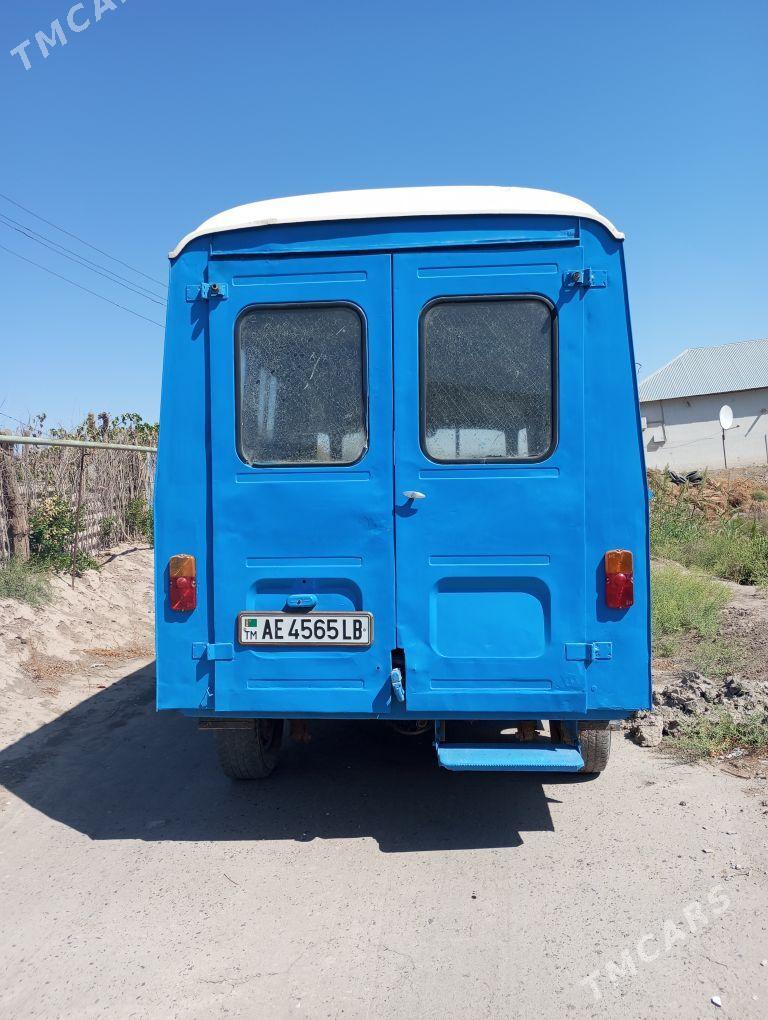 Raf Latvia 1988 - 20 000 TMT - Туркменабат - img 2