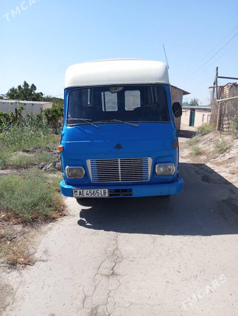 Raf Latvia 1988 - 20 000 TMT - Туркменабат - img 1