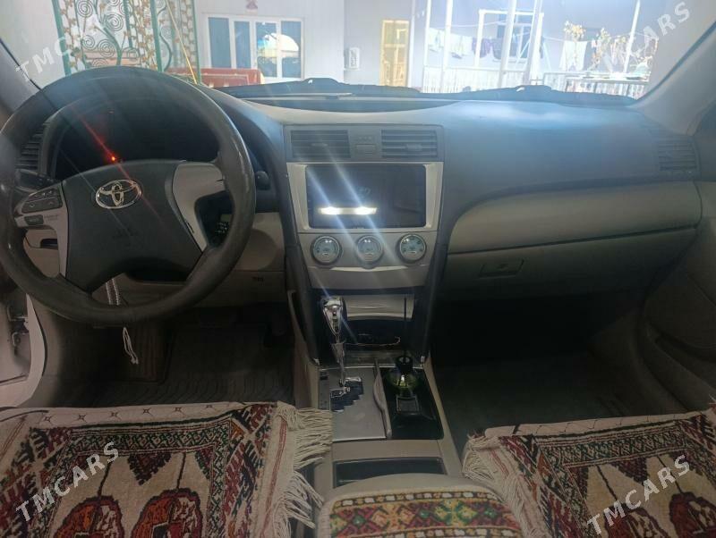 Toyota Camry 2006 - 160 000 TMT - Теджен - img 8