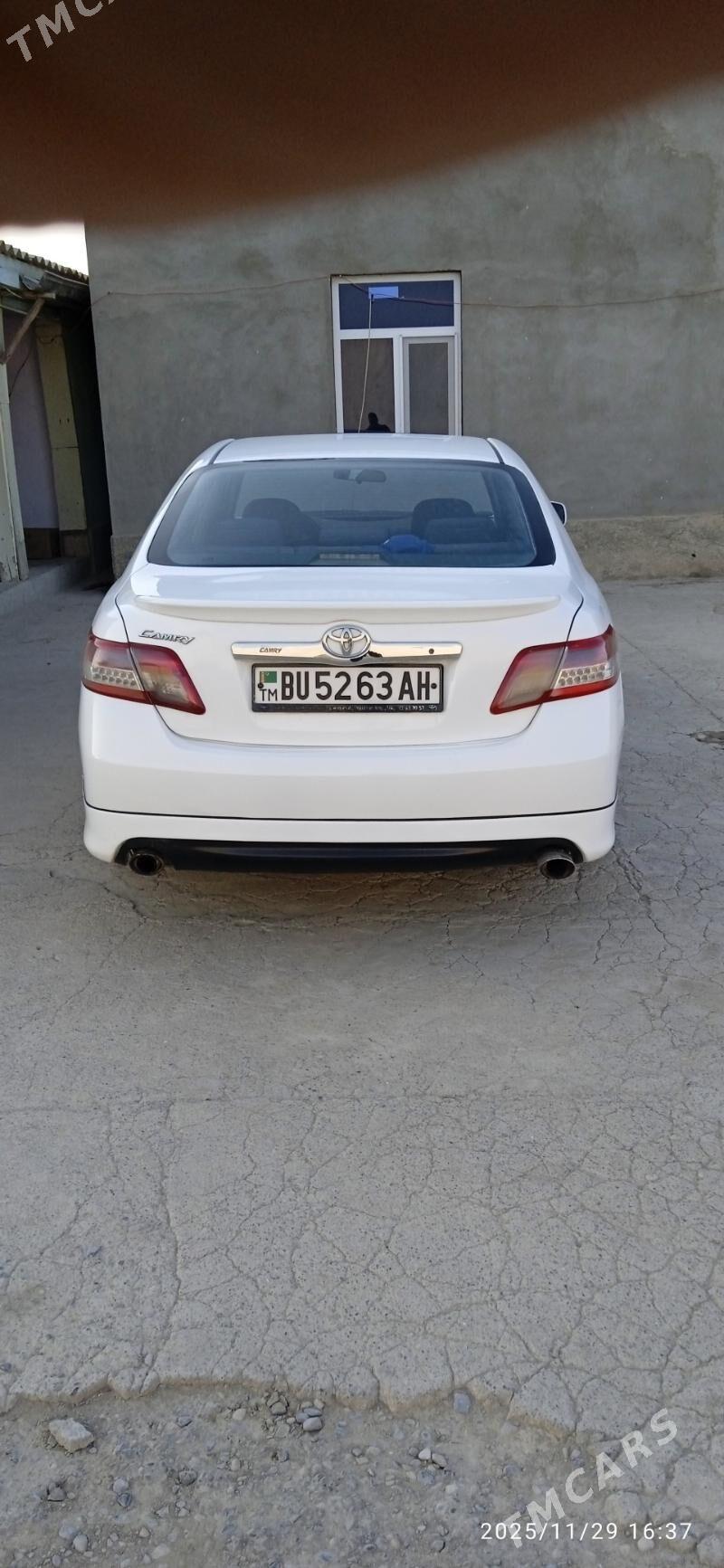 Toyota Camry 2007 - 135 000 TMT - 11 мкр - img 5