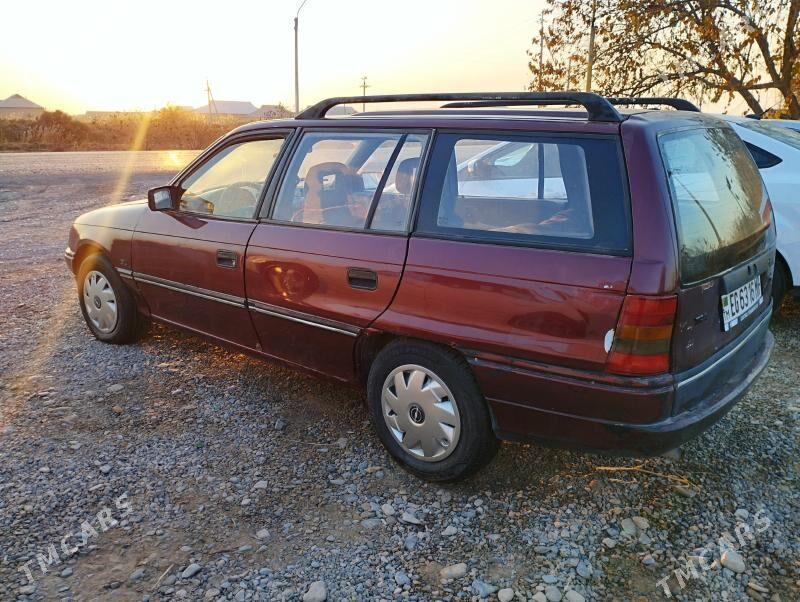 Opel Astra 1994 - 30 000 TMT - Мары - img 2
