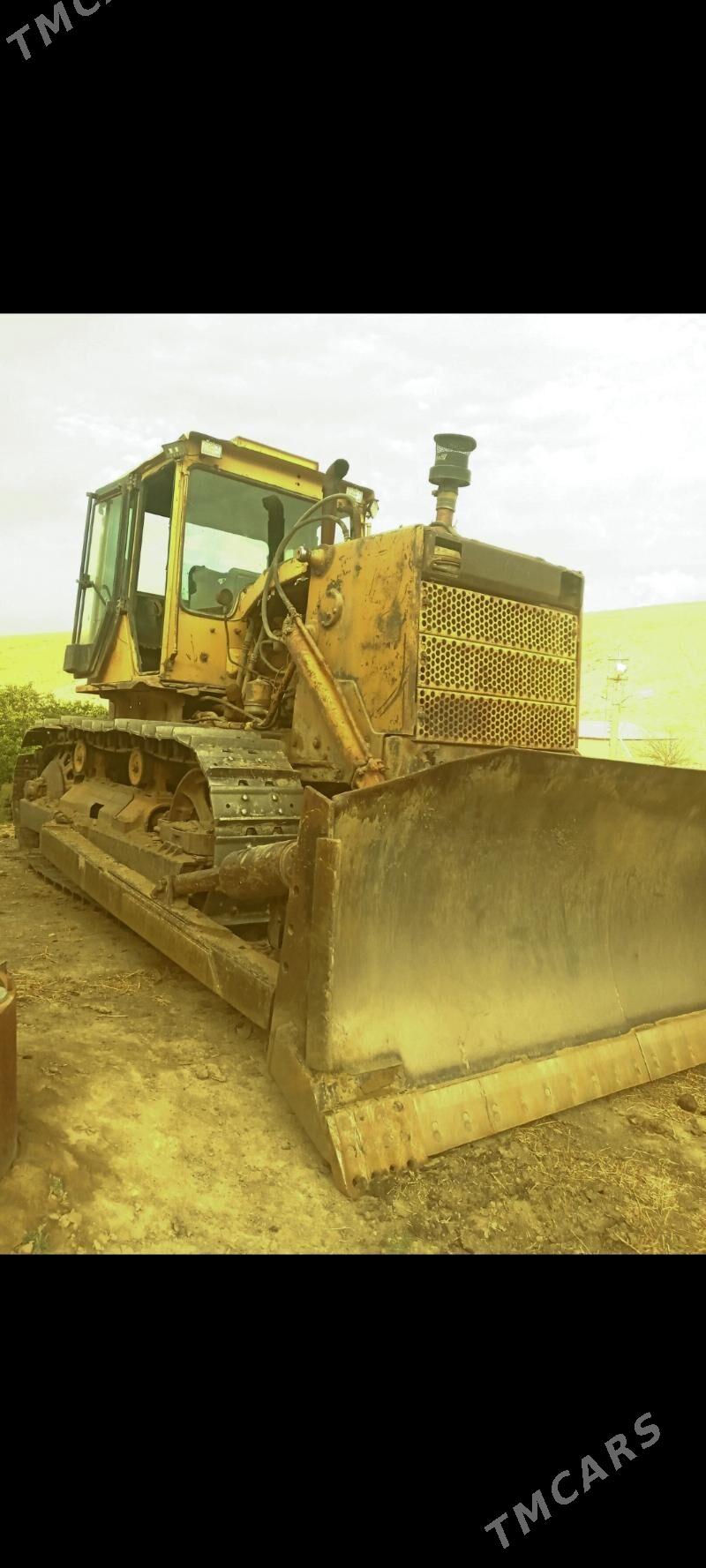 Caterpillar Dozer 1993 - 130 000 TMT - Бахарден - img 1