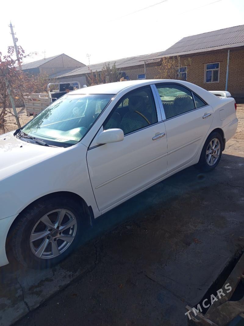 Toyota Camry 2004 - 220 000 TMT - Garabekewül - img 3