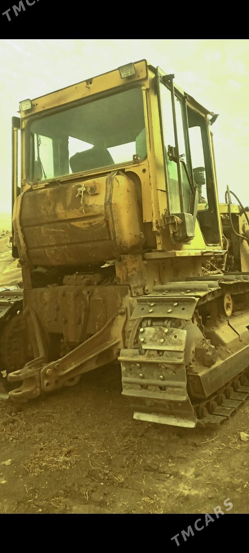 Caterpillar Dozer 1993 - 130 000 TMT - Бахарден - img 4