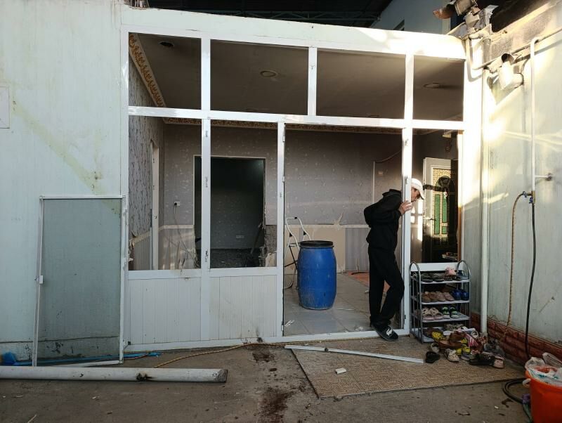 aýna, gapy alýuman. - Bekrewe - img 3