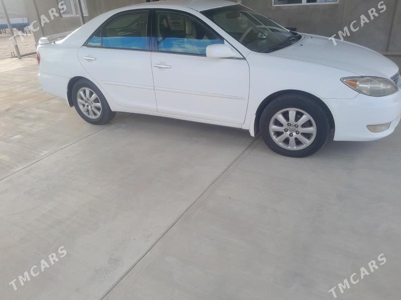 Toyota Camry 2004 - 150 000 TMT - Гёкдепе - img 3