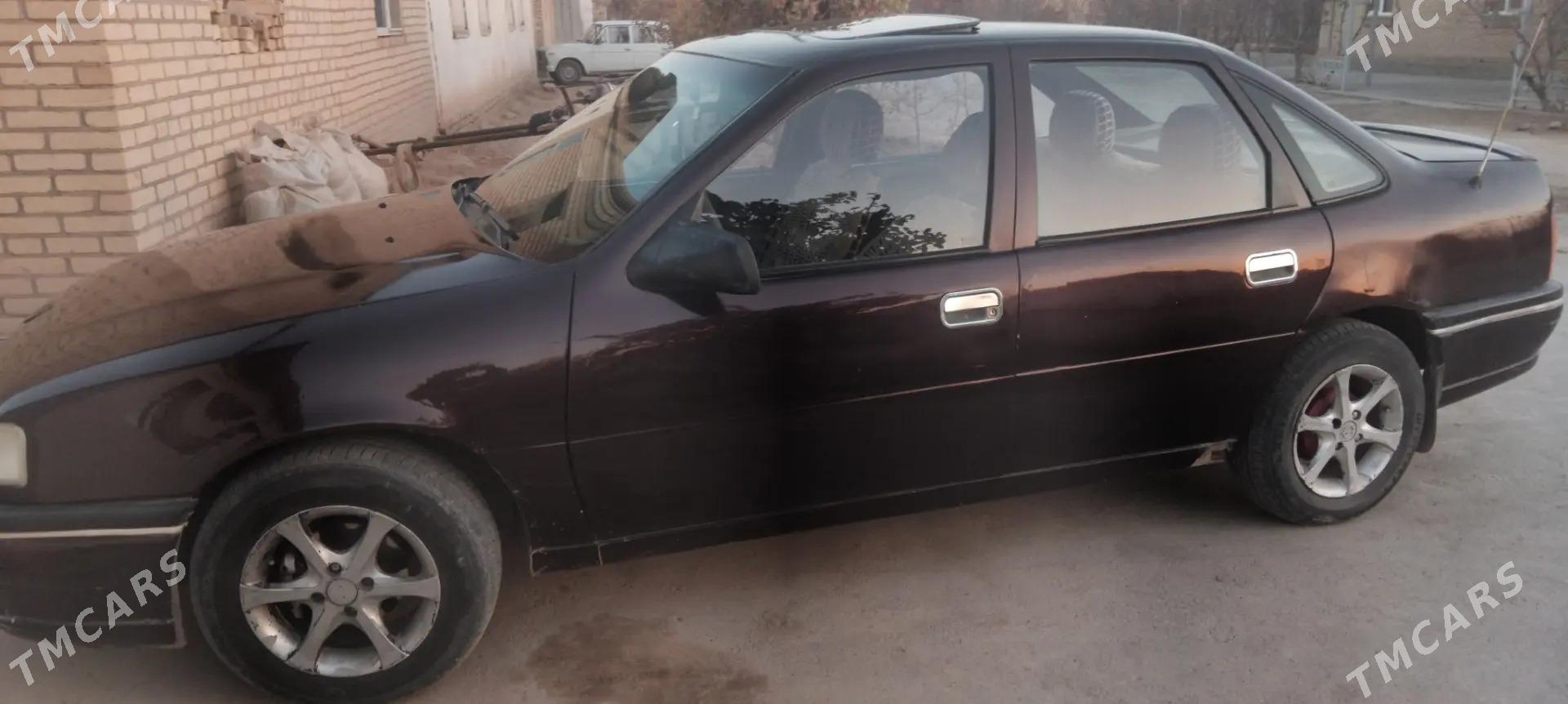 Opel Vectra 1991 - 35 000 TMT - Sakar - img 4