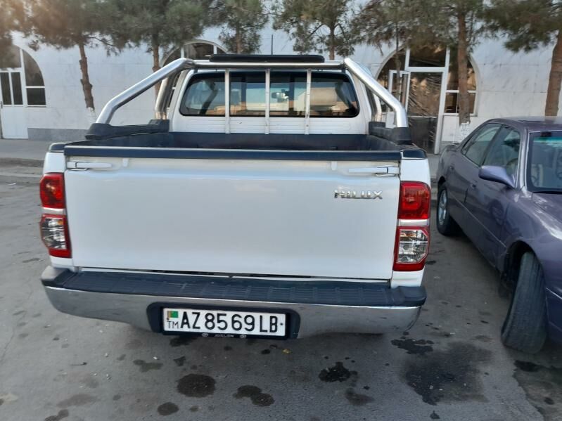 Toyota Hilux 2014 - 440 000 TMT - Туркменабат - img 4