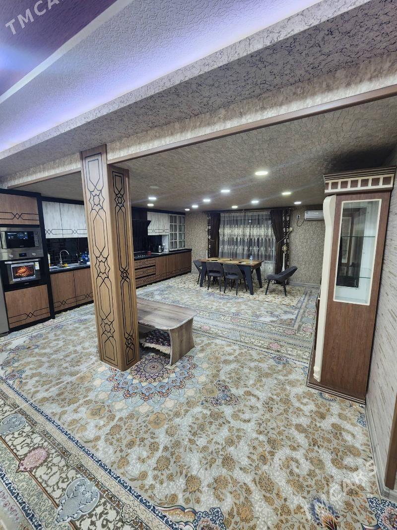 SATLYK JAY - Mary - img 1