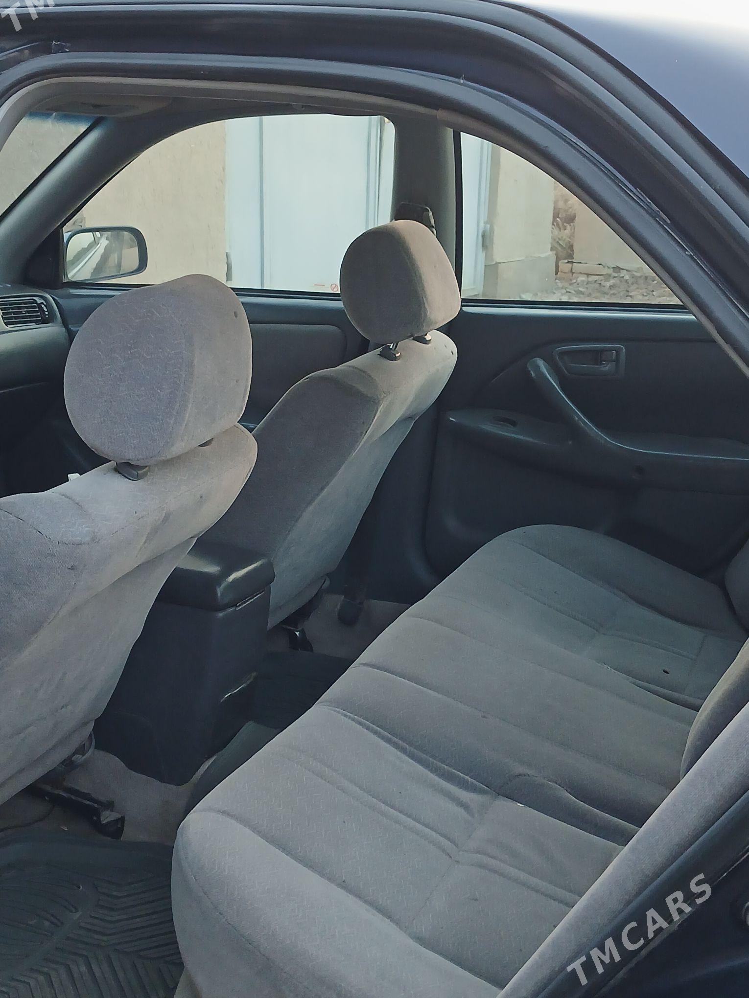 Toyota Camry 1998 - 125 000 TMT - Губадаг - img 7