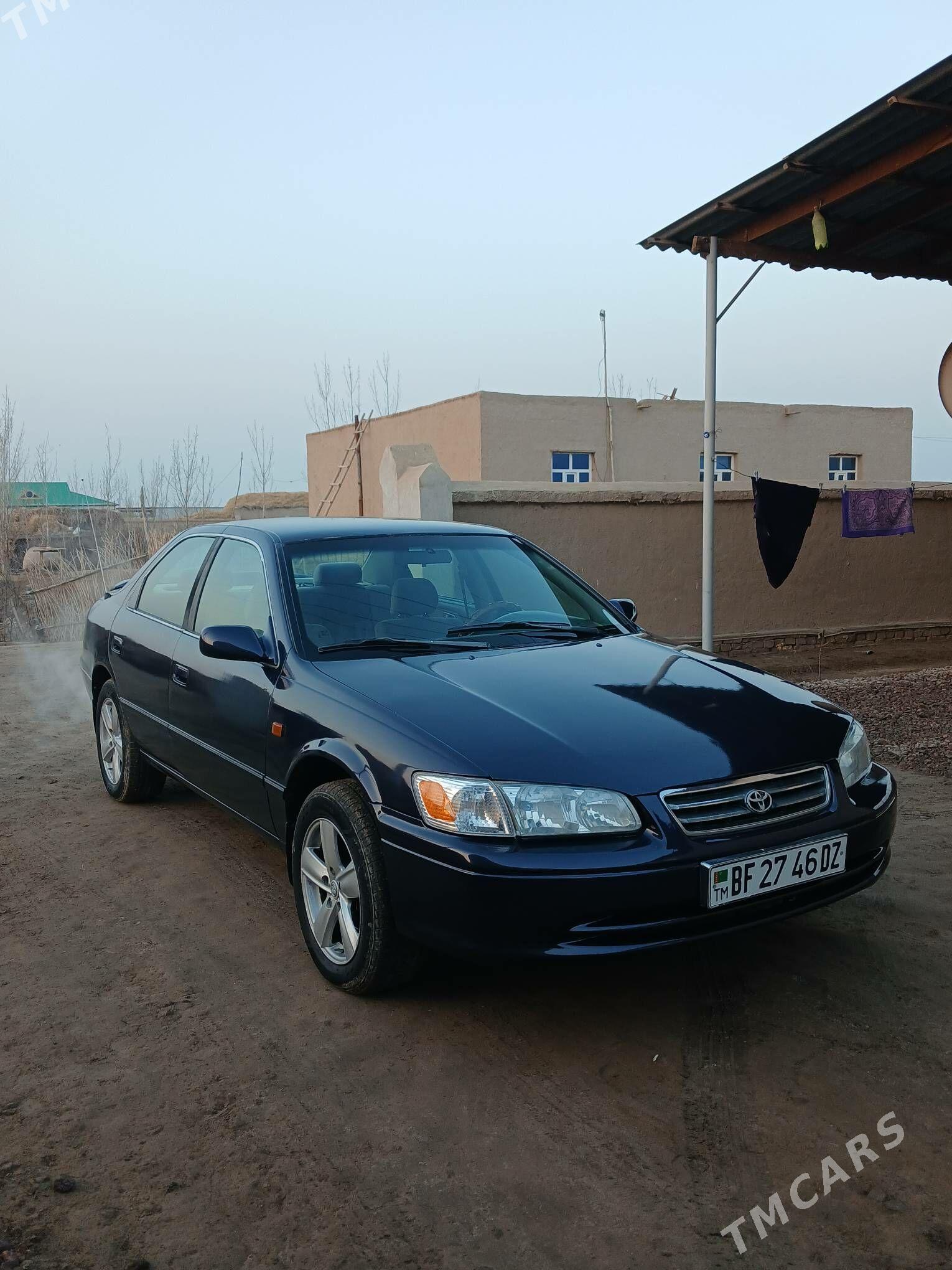 Toyota Camry 1998 - 125 000 TMT - Губадаг - img 5