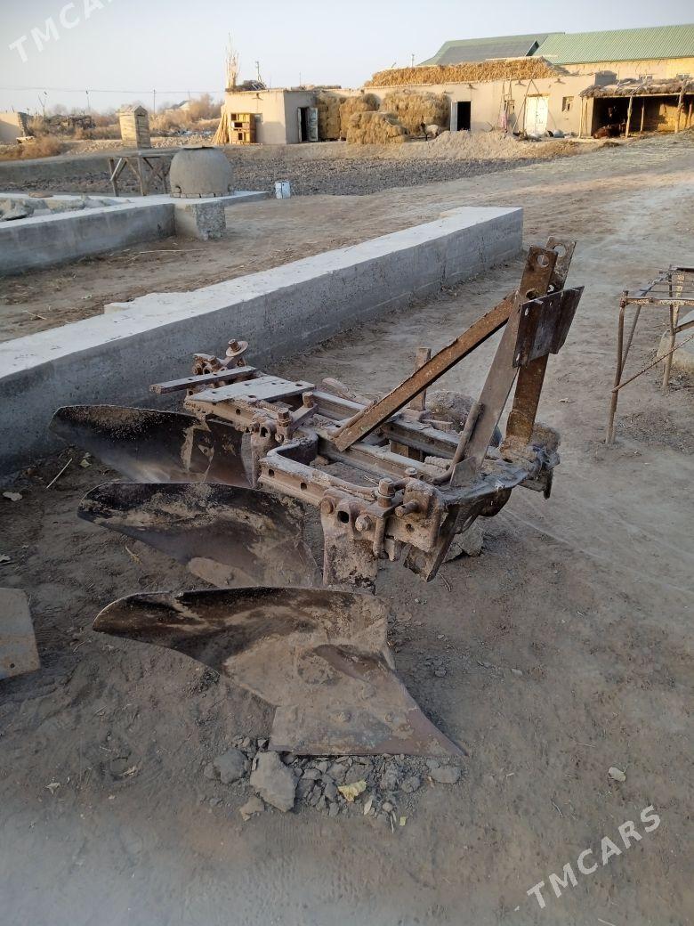 MTZ 80 2025 - 40 000 TMT - Кёнеургенч - img 3