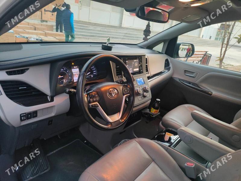 Toyota Sienna 2020 - 530 000 TMT - Ашхабад - img 8