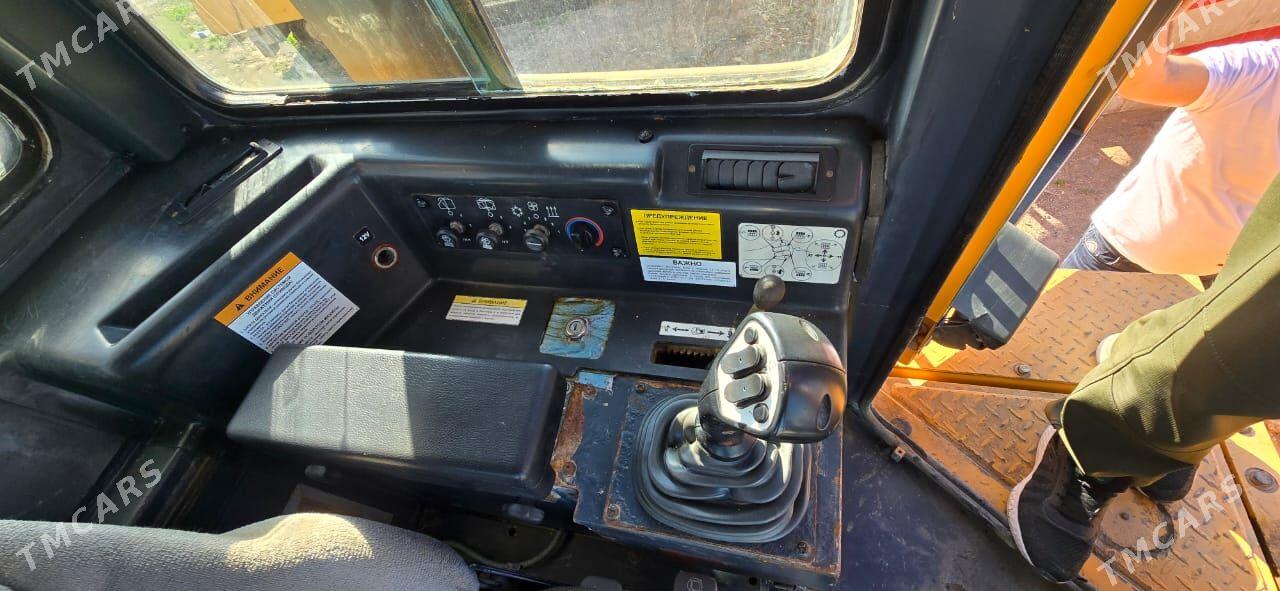 Caterpillar Dozer 2014 - 2 500 000 TMT - Ашхабад - img 6