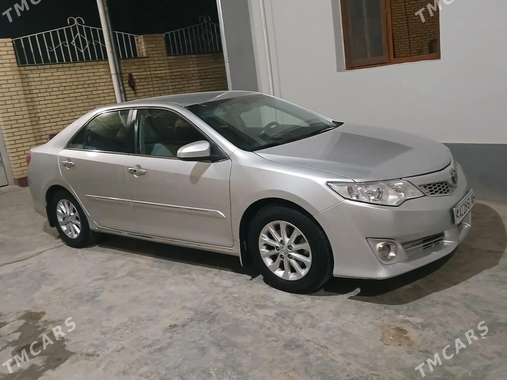 Toyota Camry 2014 - 225 000 TMT - Мары - img 2