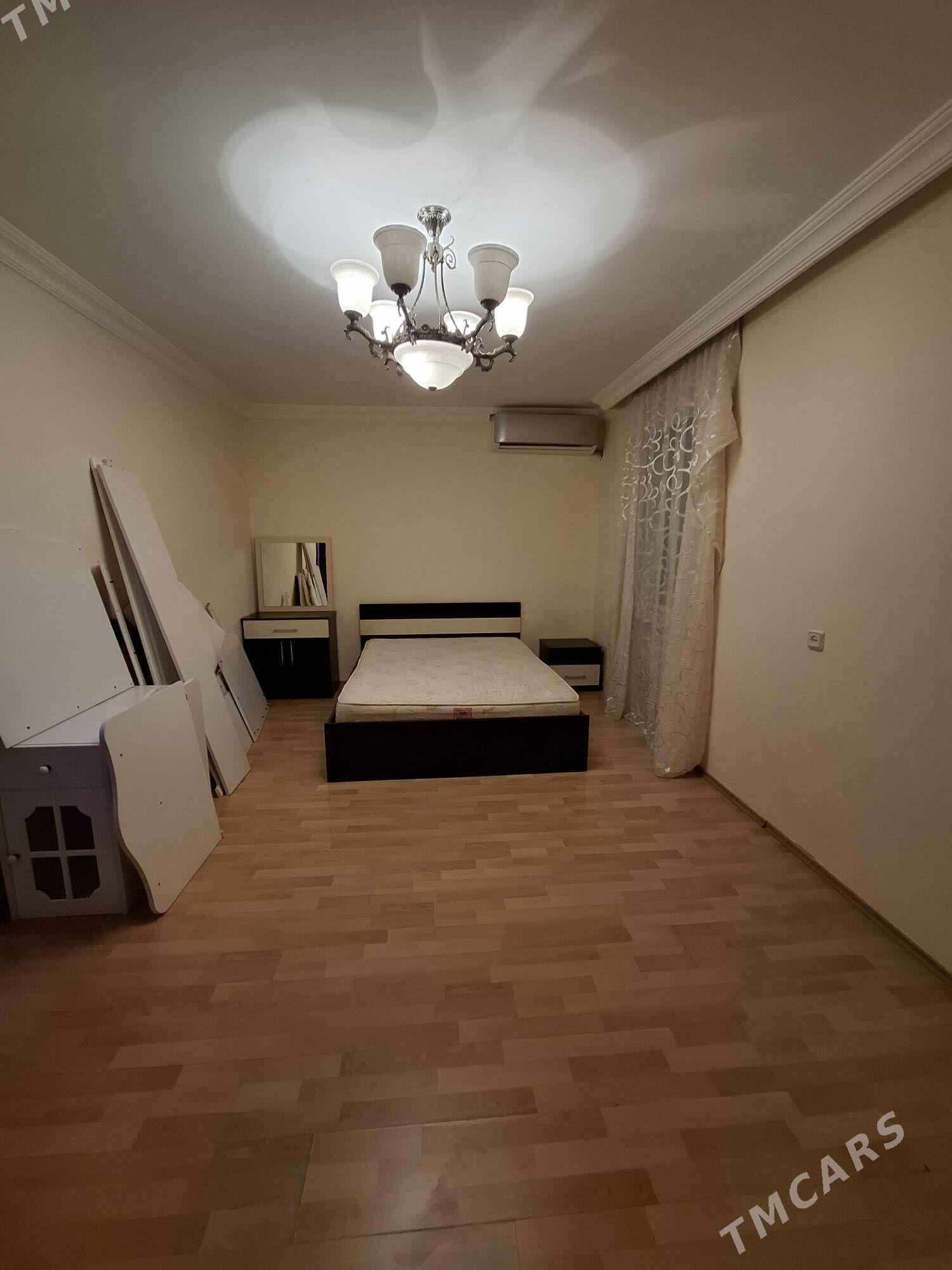 Eyesinden kottedz 3mkr - Aşgabat - img 8