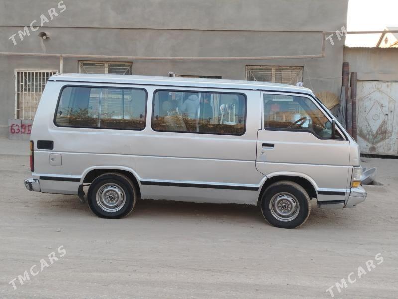 Toyota Hiace 1988 - 55 000 TMT - Мургап - img 3
