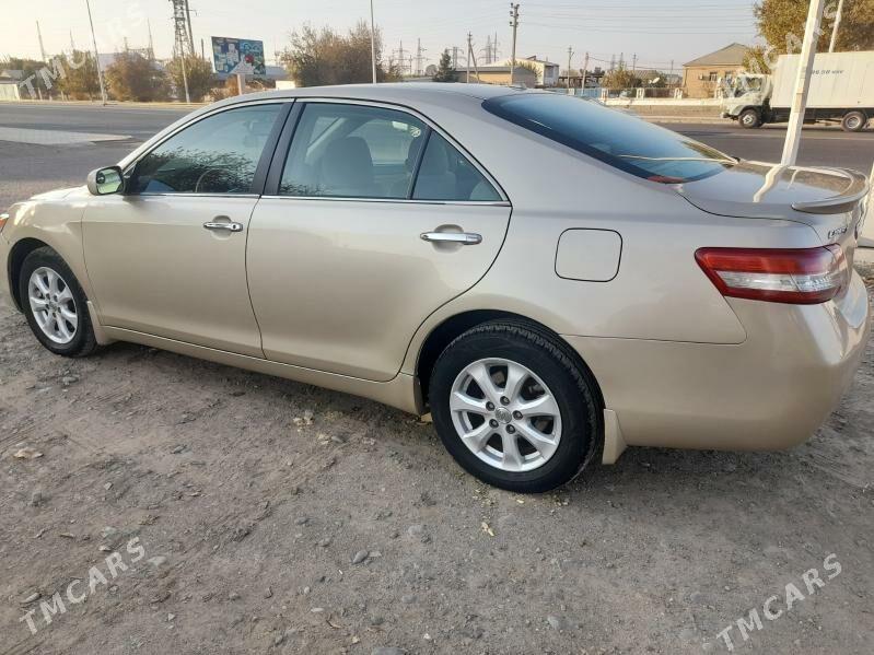 Toyota Camry 2010 - 195 000 TMT - Байрамали - img 2