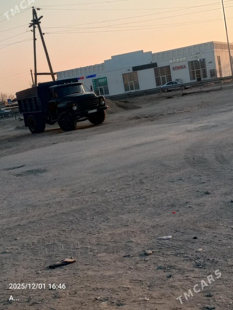 Zil 130 1980 - 35 000 TMT - Farap - img 1