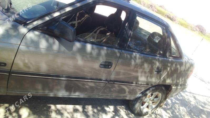 Opel Astra 1992 - 50 000 TMT - Boldumsaz - img 4