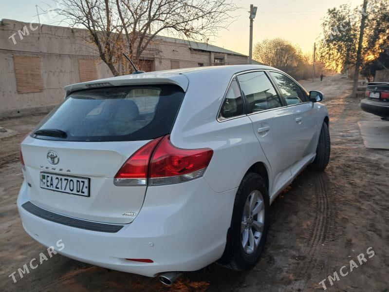 Toyota Venza 2010 - 222 000 TMT - Кёнеургенч - img 6
