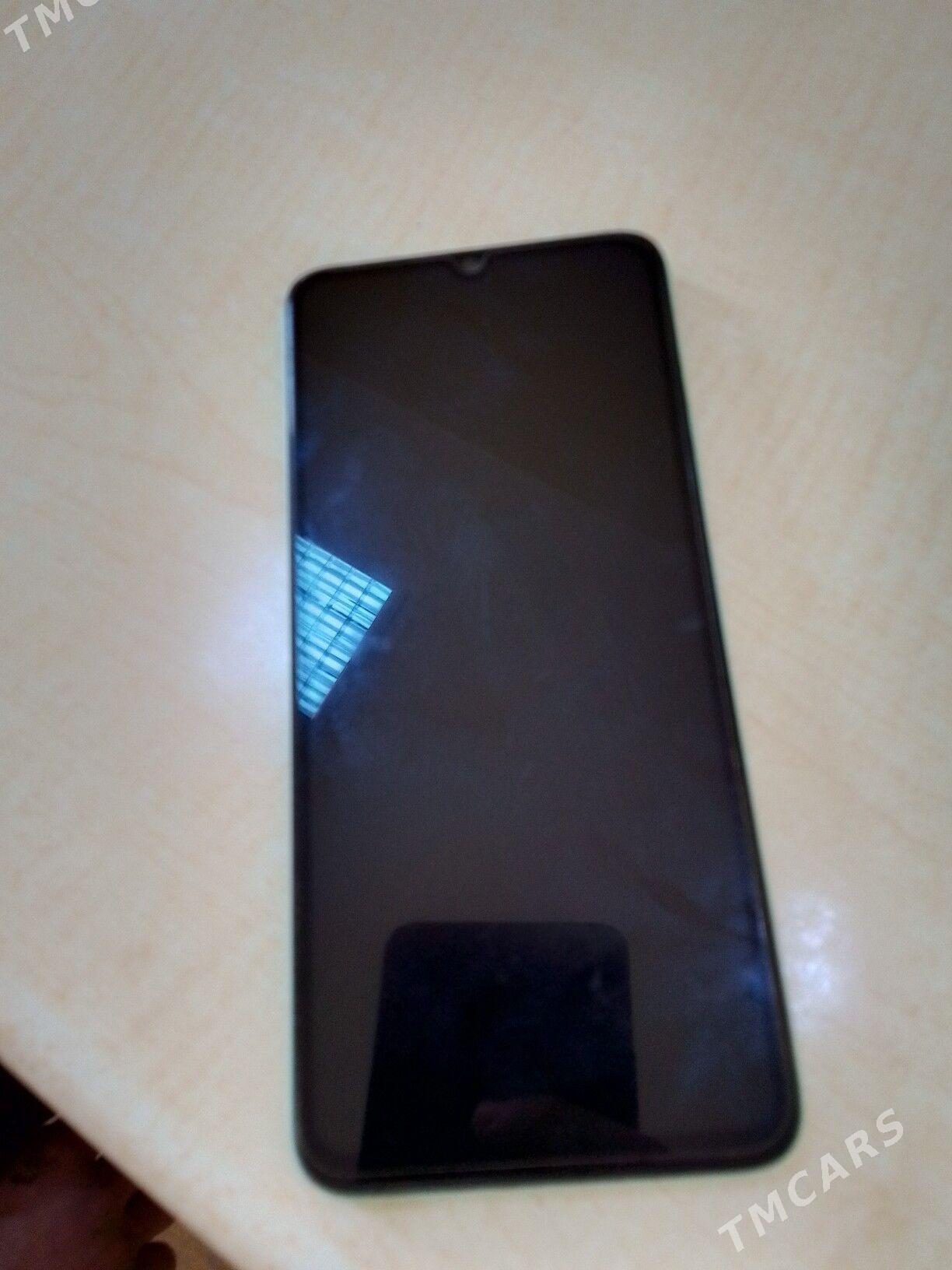 İnfinix Hot 8 - Гызыларбат - img 2