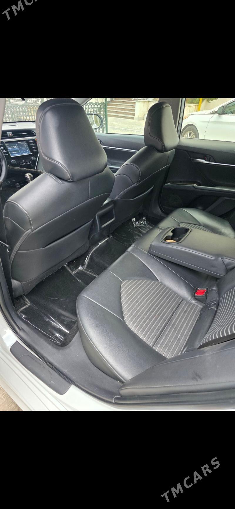 Toyota Camry 2018 - 290 000 TMT - Ашхабад - img 4