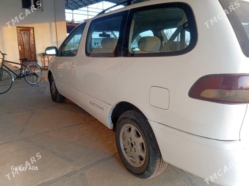 Toyota Sienna 2000 - 125 000 TMT - Murgap - img 5